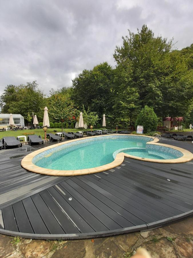 Galaxy Hotel Čiflik Exteriér fotografie