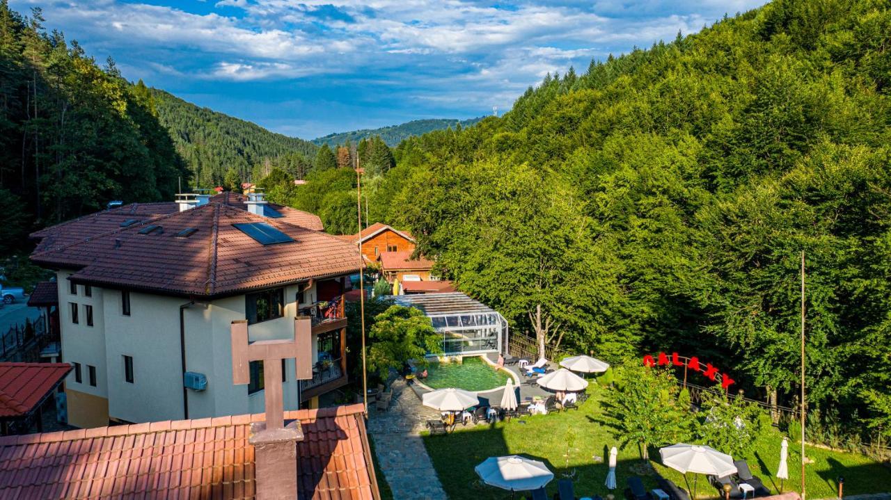 Galaxy Hotel Čiflik Exteriér fotografie