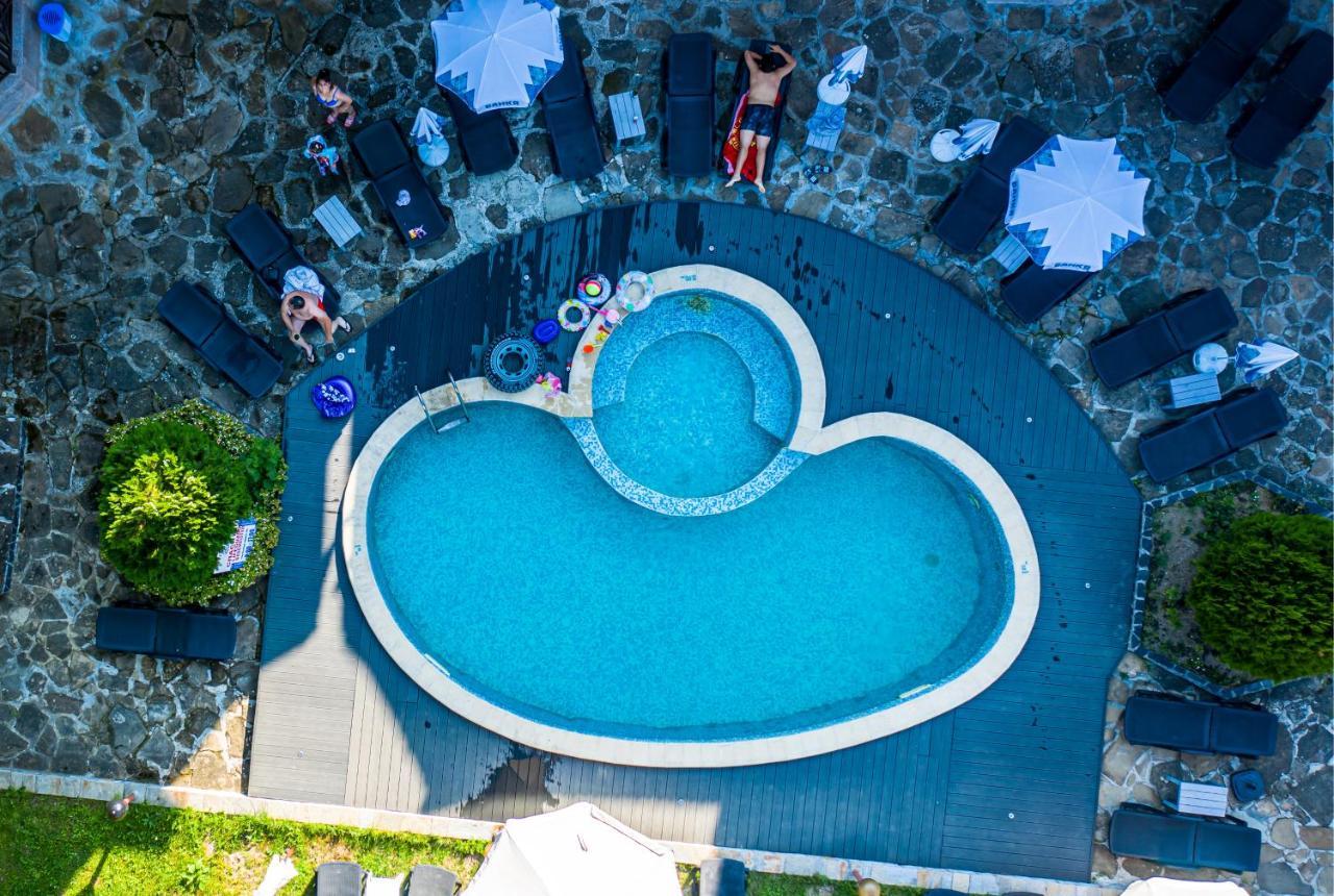 Galaxy Hotel Čiflik Exteriér fotografie
