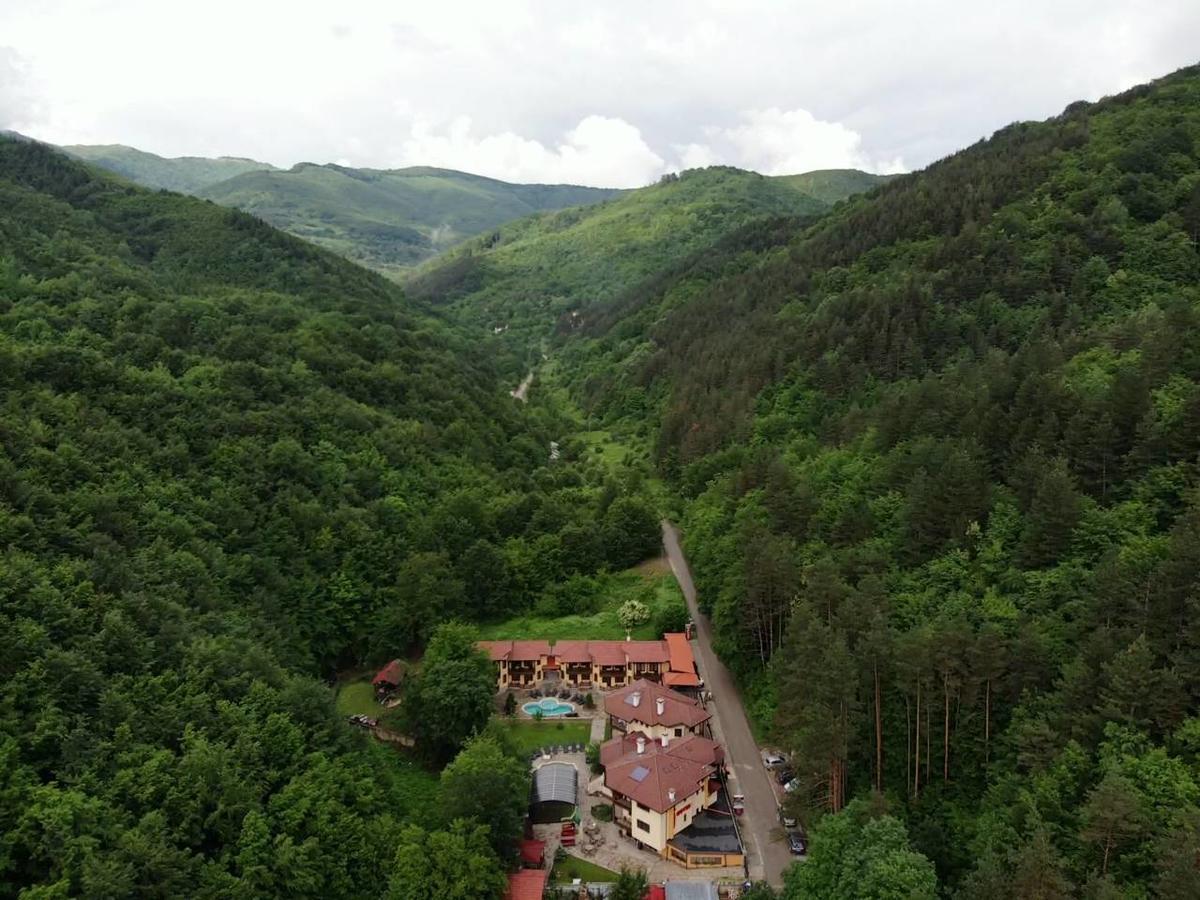Galaxy Hotel Čiflik Exteriér fotografie