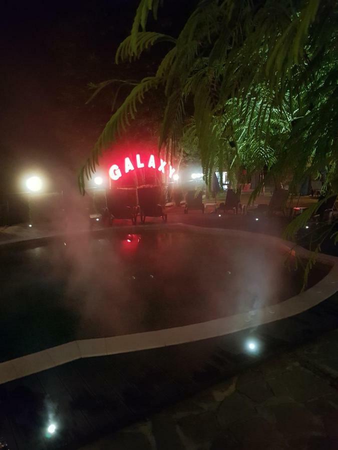 Galaxy Hotel Čiflik Exteriér fotografie